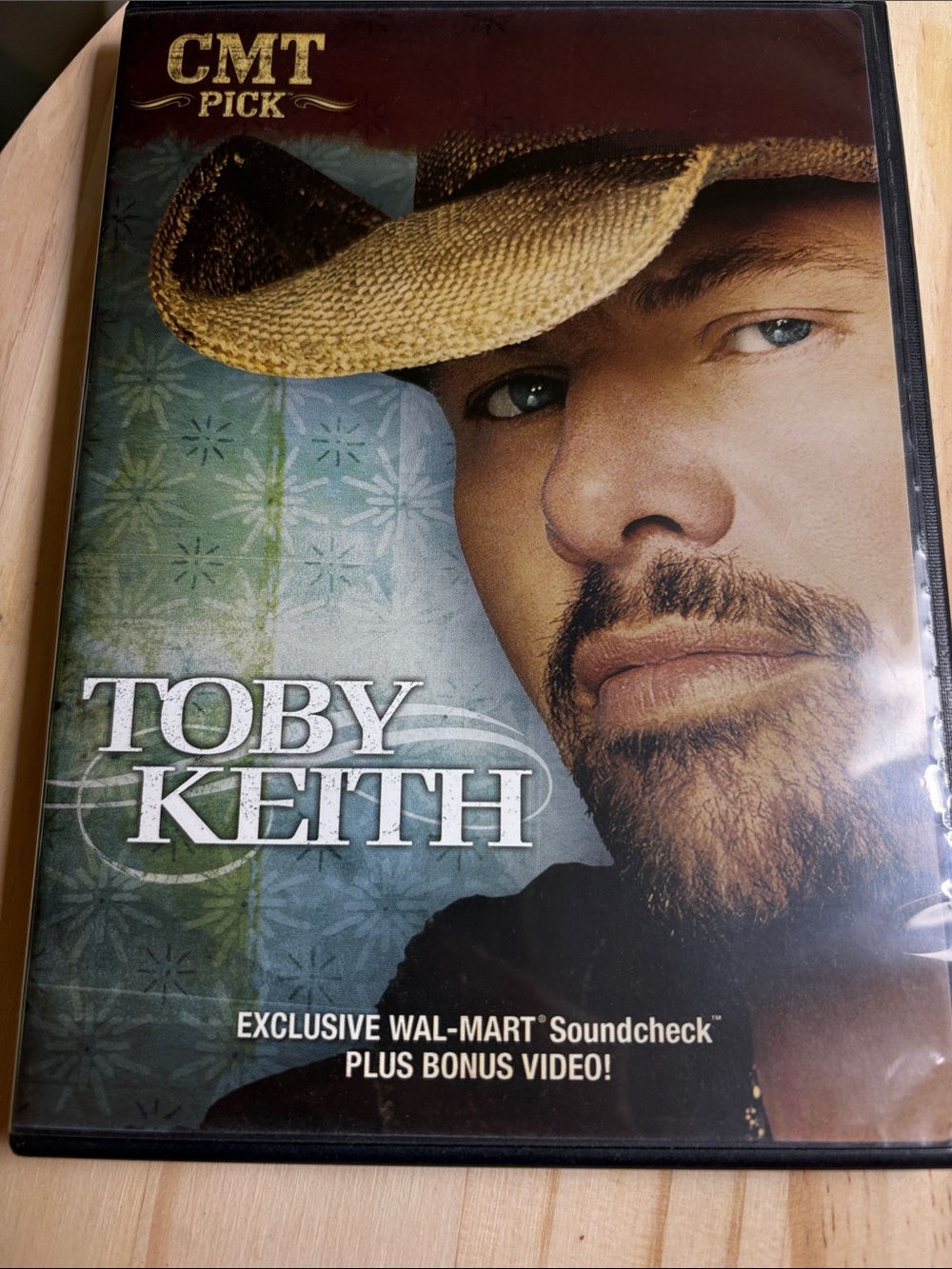 - CMT Pick (Blue/Beige) DVD